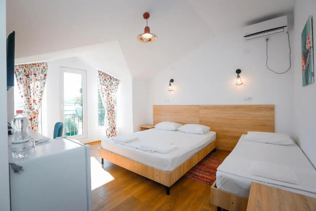 Comfort Triple room beachfront