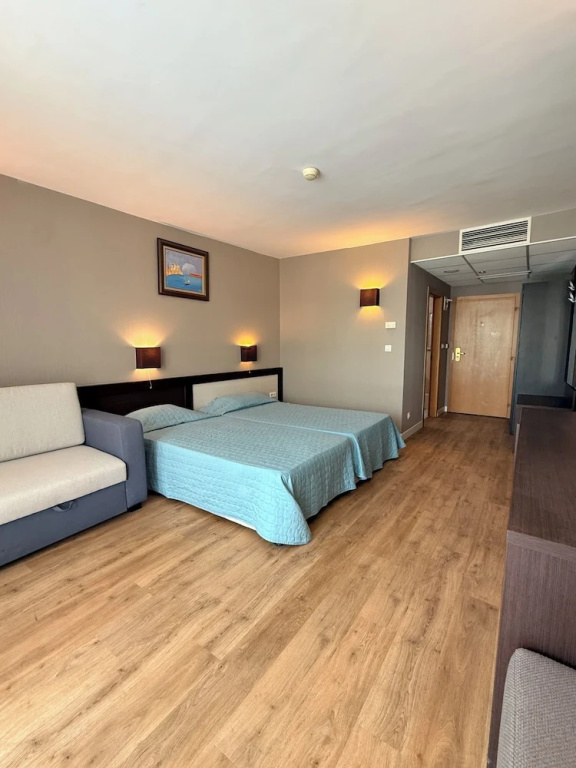 Standard Double room with balcony and with sea view (full double bed)
