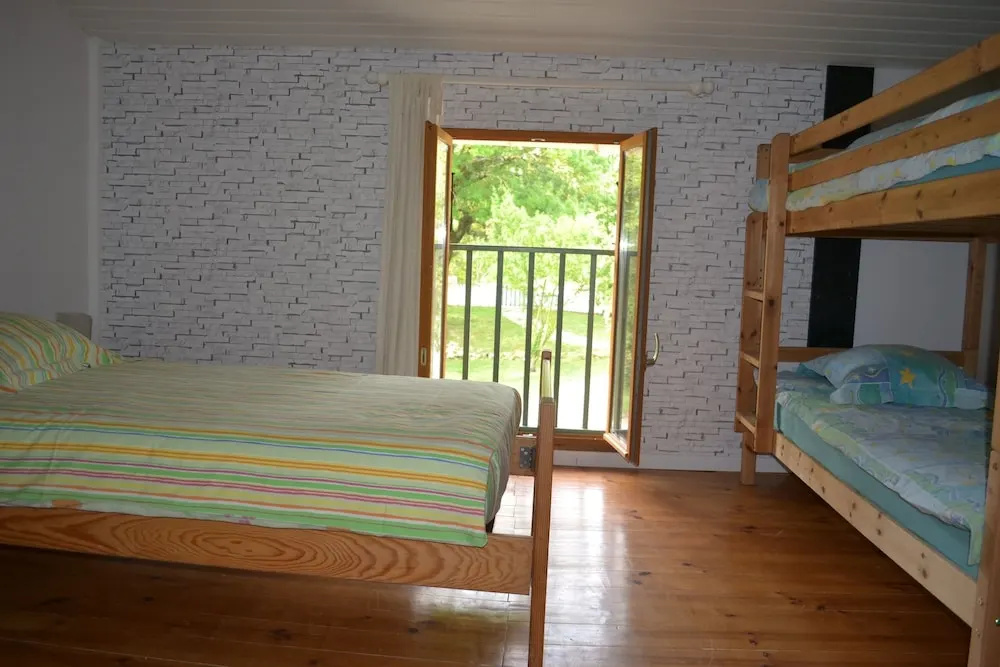 Voir la photo 4 — Villa With 5 Bedrooms in Laurac, With Wonderful Mountain View, Pool Ac