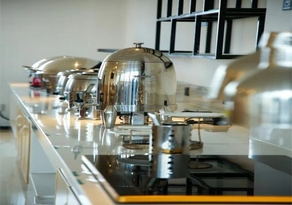 Food & Beverage