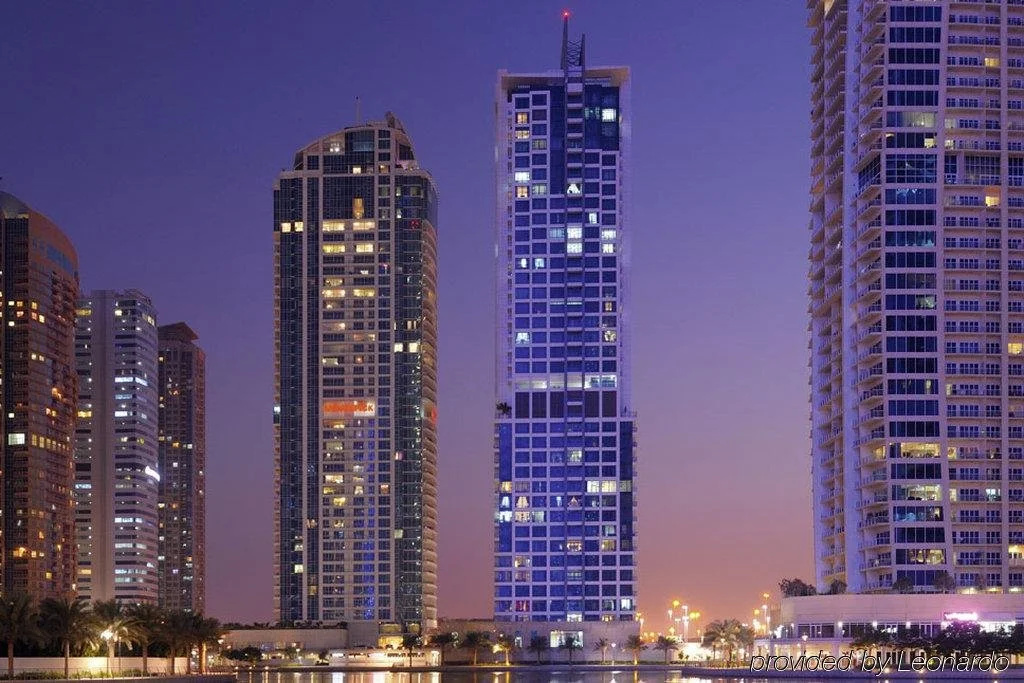 Mövenpick Jumeirah Lakes Towers Hotel — фото