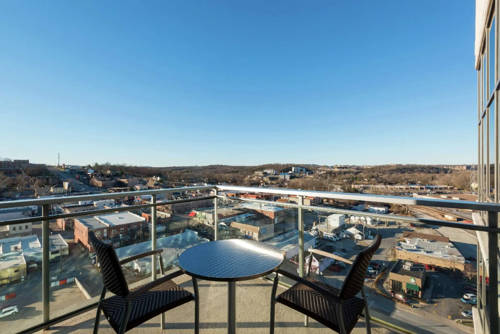1 Bedroom Standard Double room with balcony (full double bed)