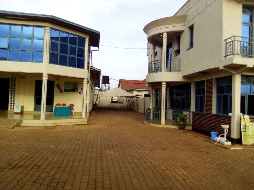 MIDLAND MOTEL image