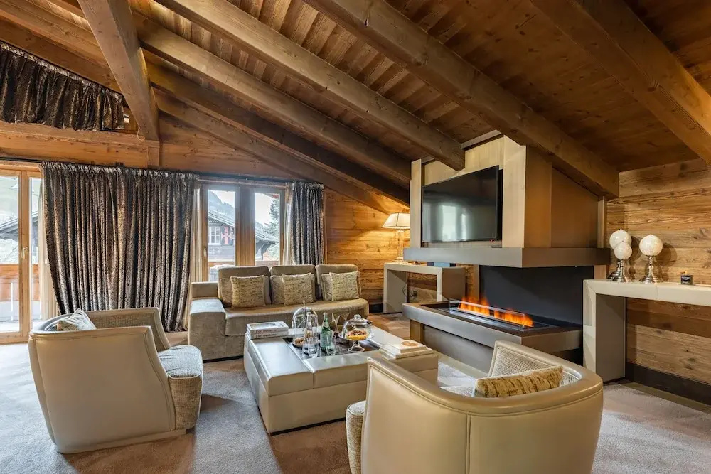 Double Suite with balcony (full double bed)