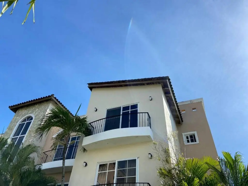 2 Rooms, 4 Beds, Pool, 5min Beach White Sand