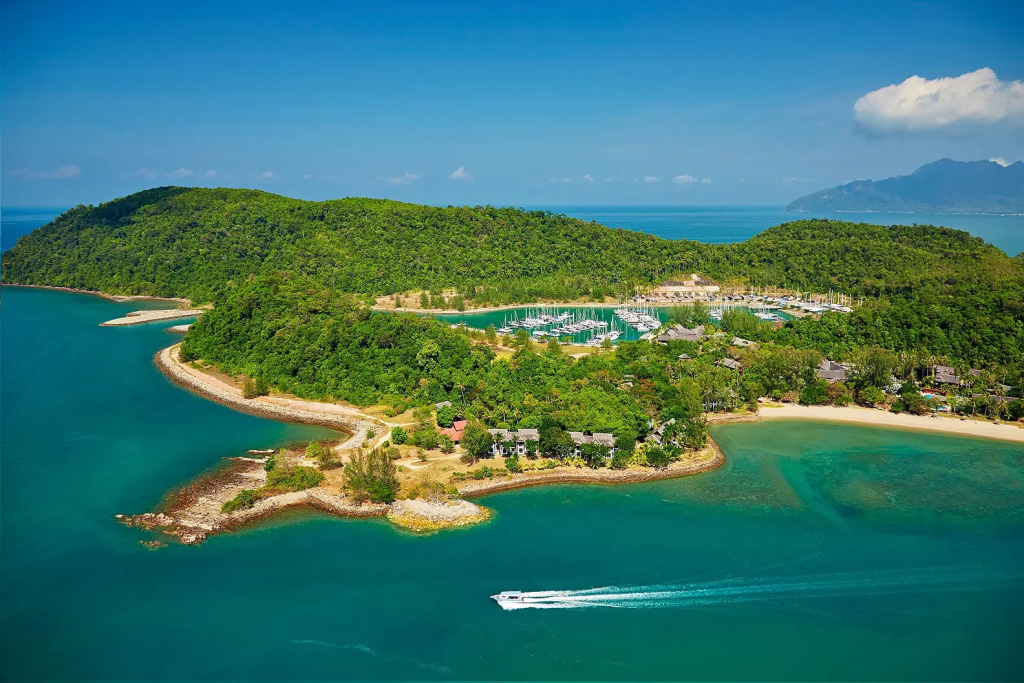 Beach & Waterfront