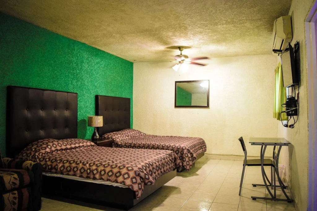 Hotel photo 13