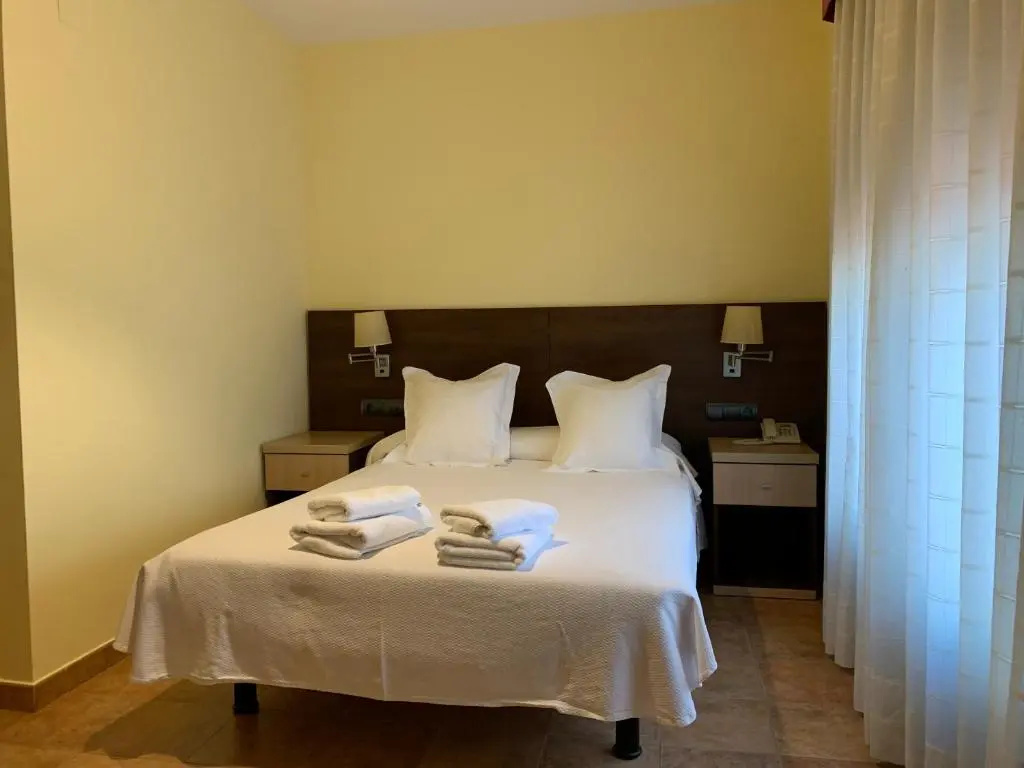 Standard Double room (full double bed)