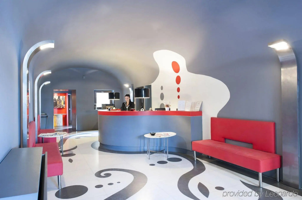 Hotel photo 12