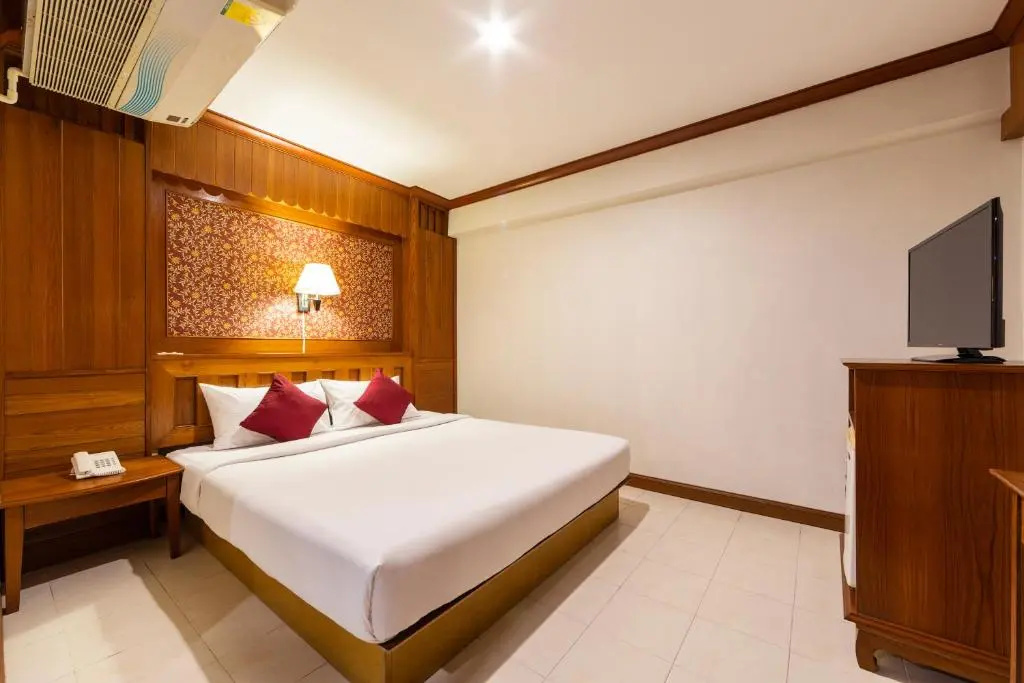 Standard Double room (full double bed)