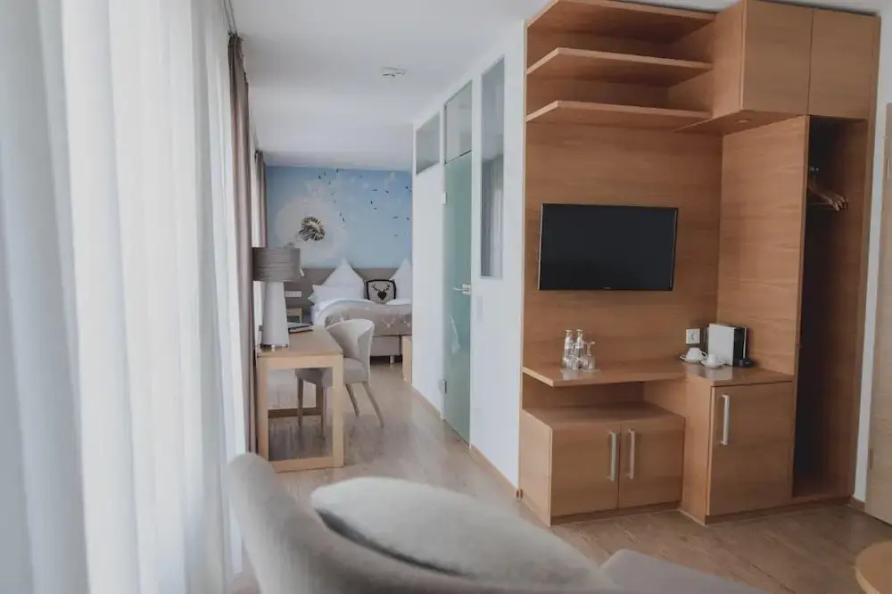 Superior Double room with balcony (full double bed)