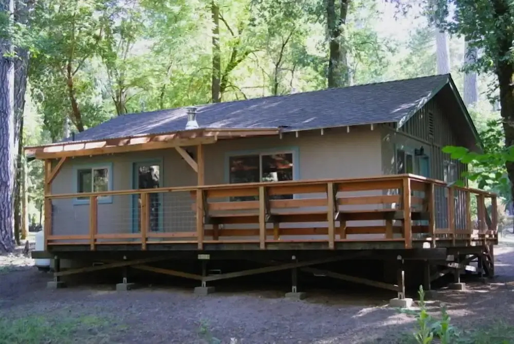 2 Bedrooms Cottage