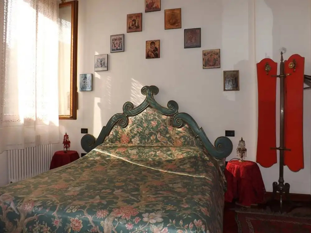 image url