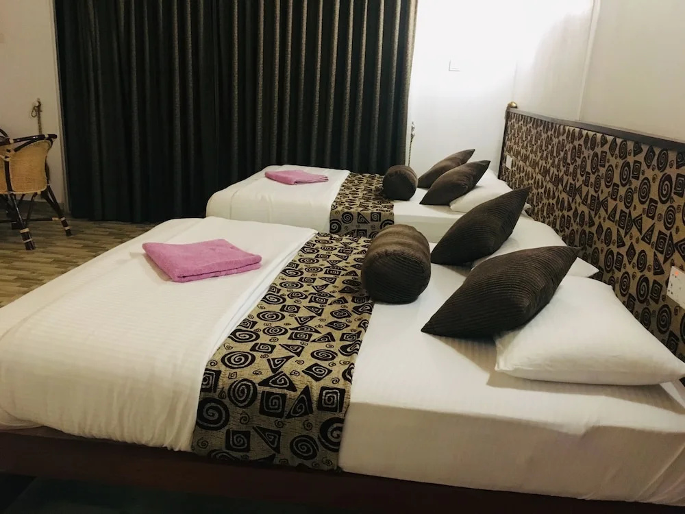 Standard Quadruple room with view