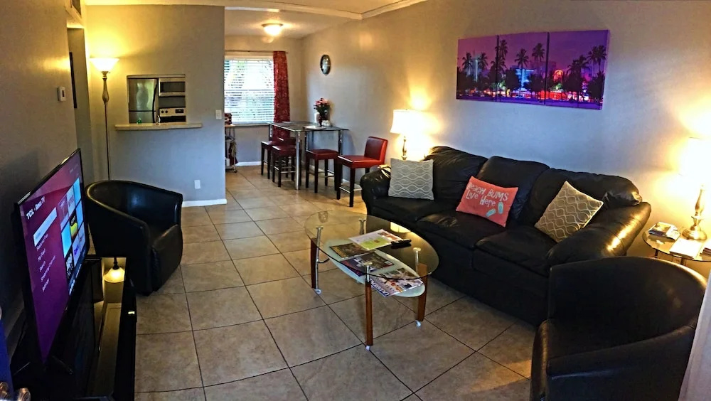 The Tropical Oasis Condos - Général