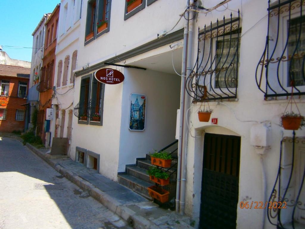 Nos Hotel