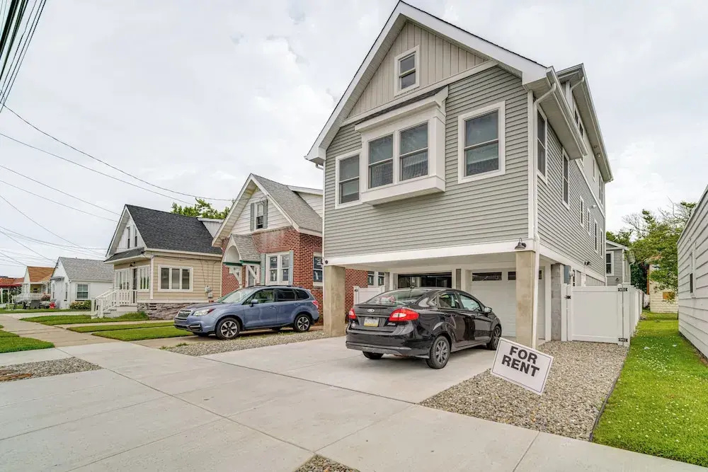 Newly Built North Wildwood Cottage, Walk to Beach!
