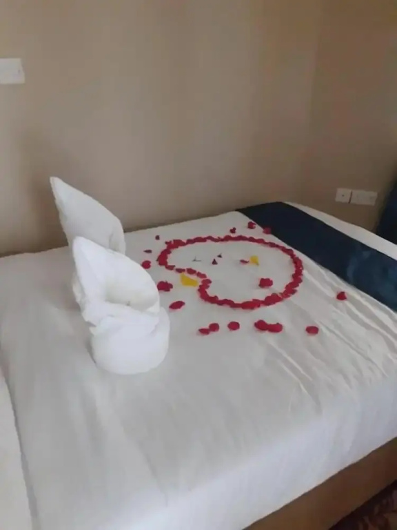 Deluxe Double room with garden view (full double bed)