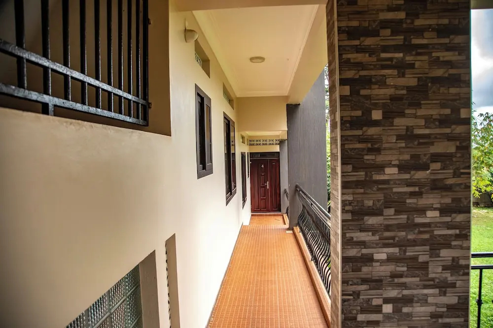 Malachite Apartments