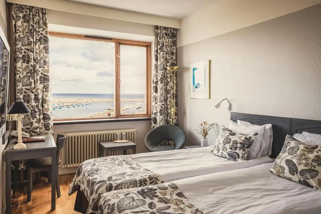 Standard Double room with sea view full double bed