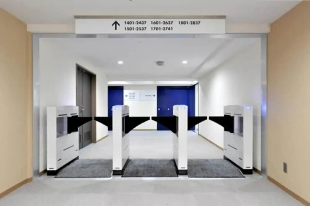 Lobby & Reception
