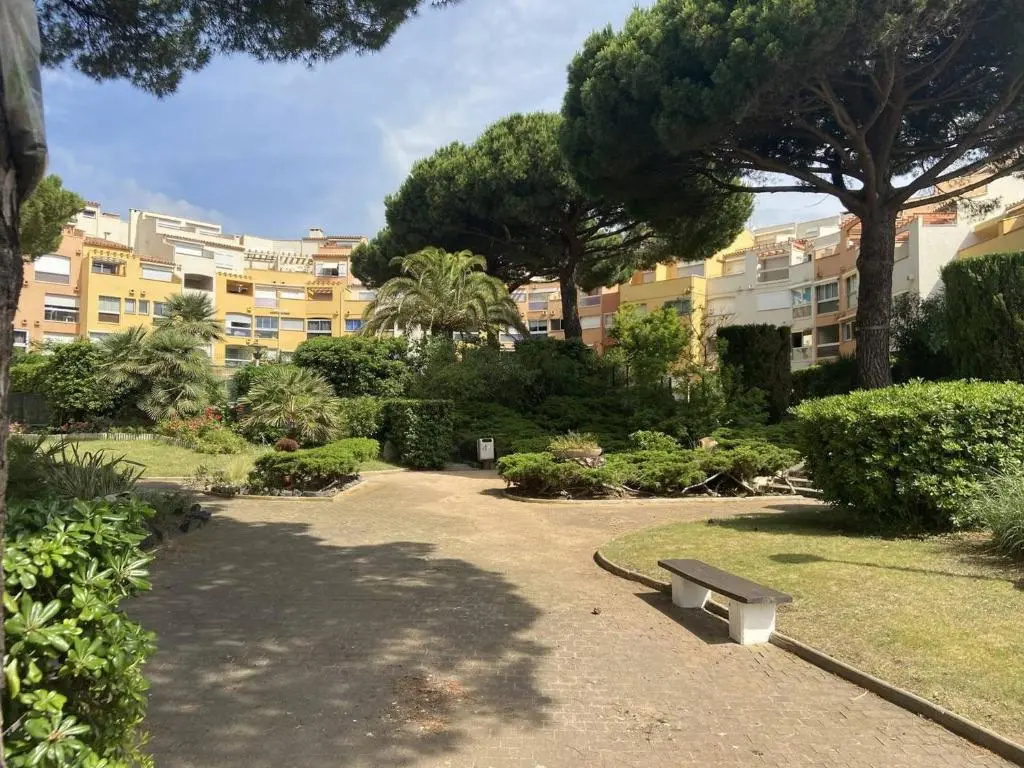 Appartement Cap d'Agde, 1 pièce, 4 personnes - FR-1-249-263