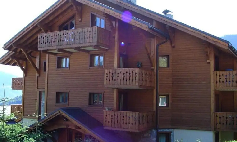 Apartment in Les Allues Near Forest Trails