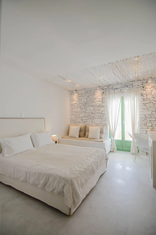 Triple room with sea view