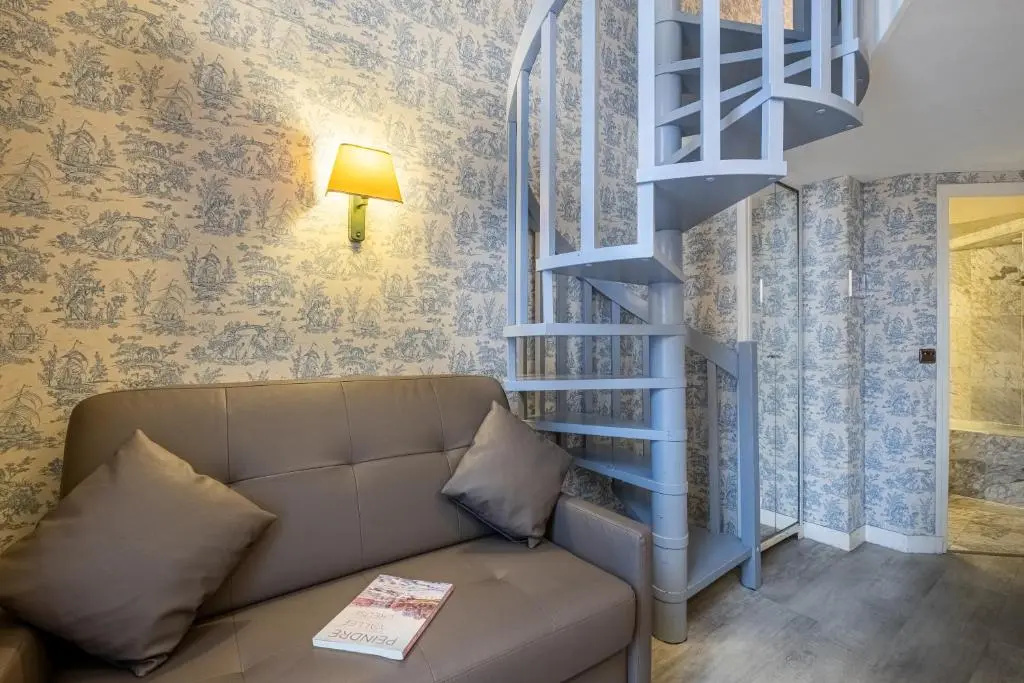 Deluxe Triple room