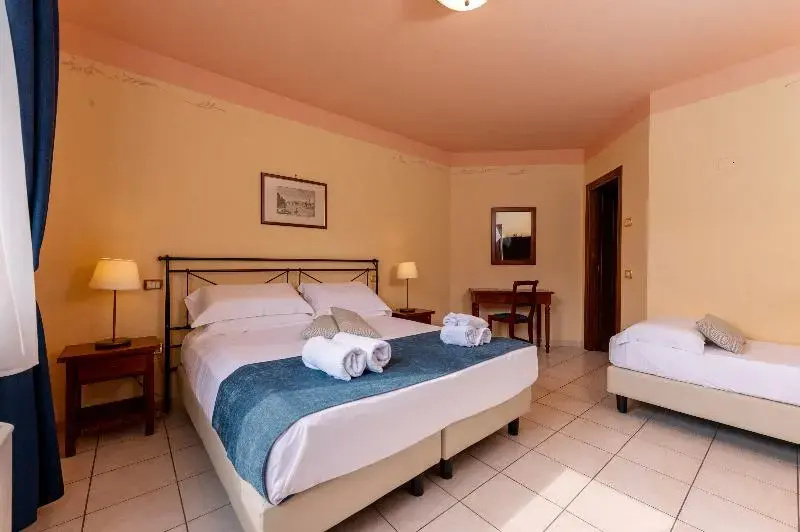 3 Bedrooms Standard Triple room