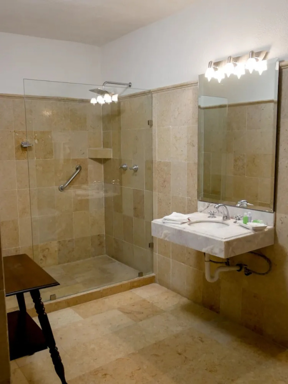 Hotel Hostal El Farol - Chambres