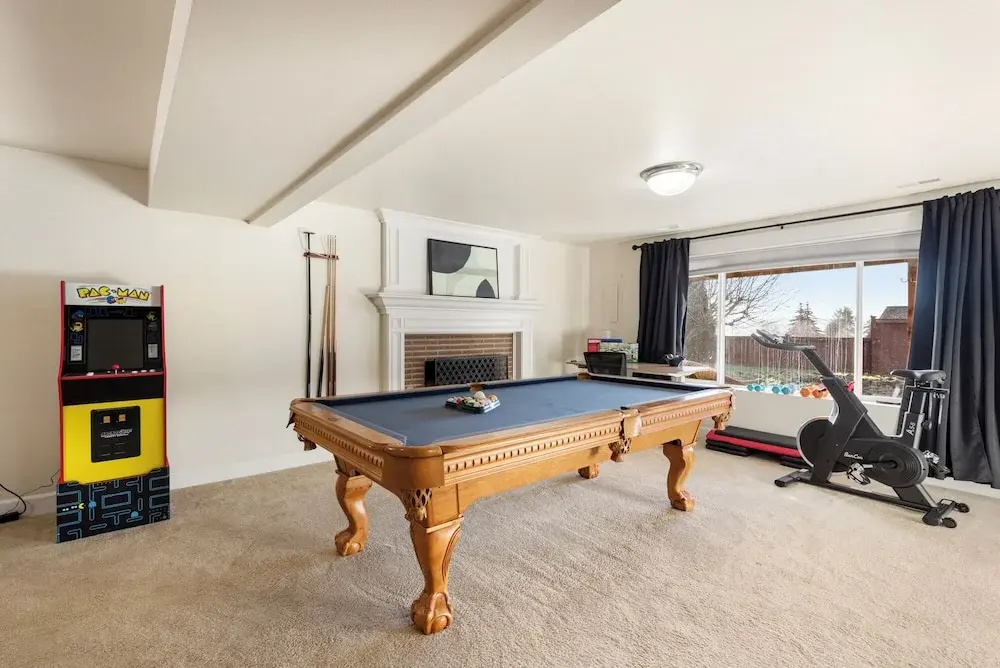Renton Lakeside Oasis, Lakeview, 4B 2.5B, Spacious - фото 16