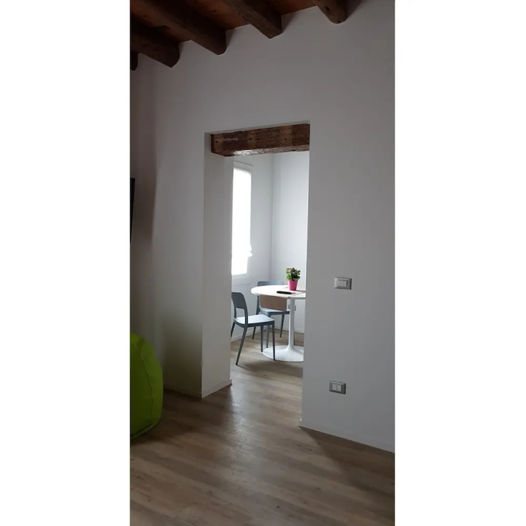 Double Family Suite with courtyard view (full double bed)