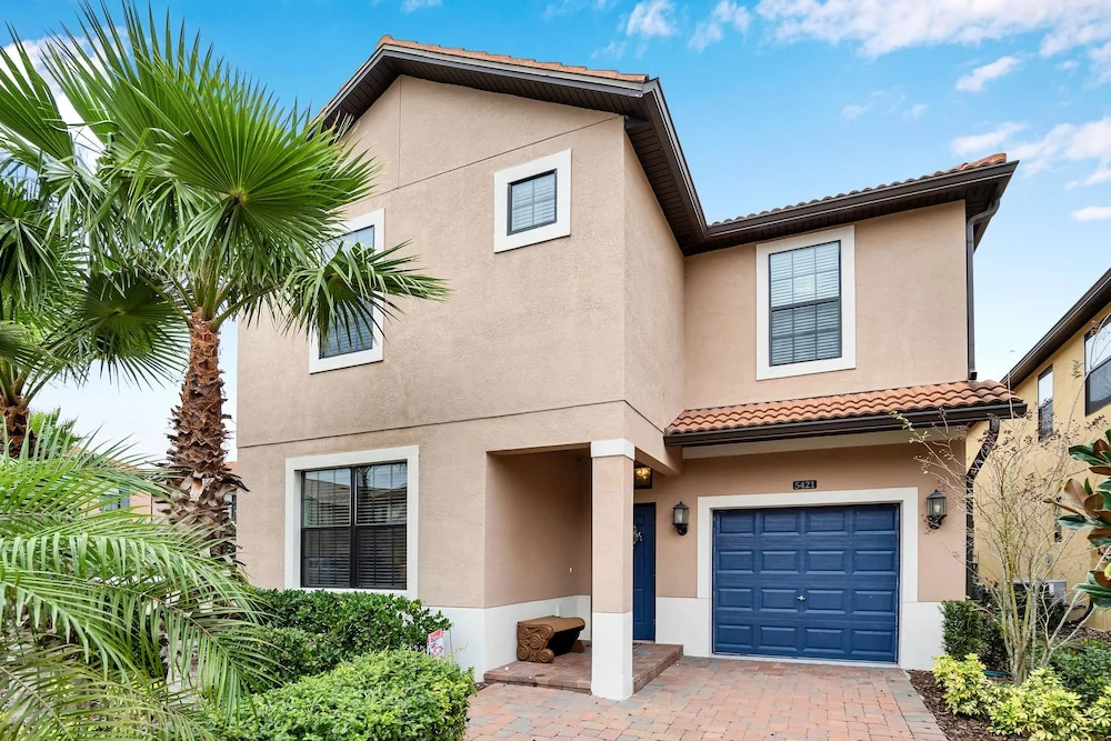 5421 Solterra Circle