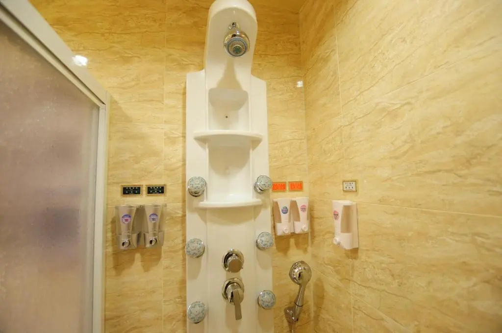 Kindness Hotel - Tainan Chihkan Tower - Chambres