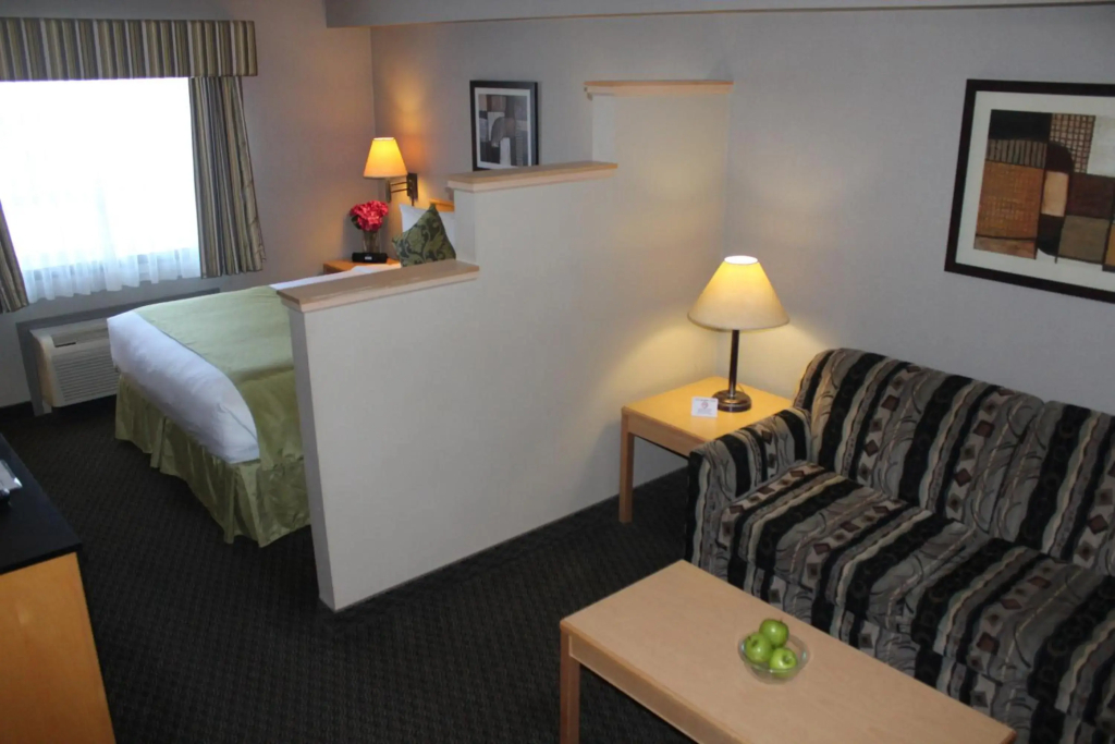Travelodge by Wyndham Fort McMurray - фото 31