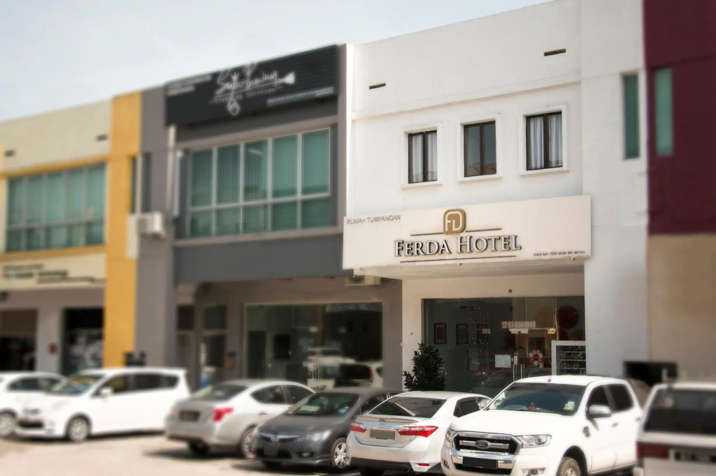 Ferda Hotel Impian Emas - Chambres