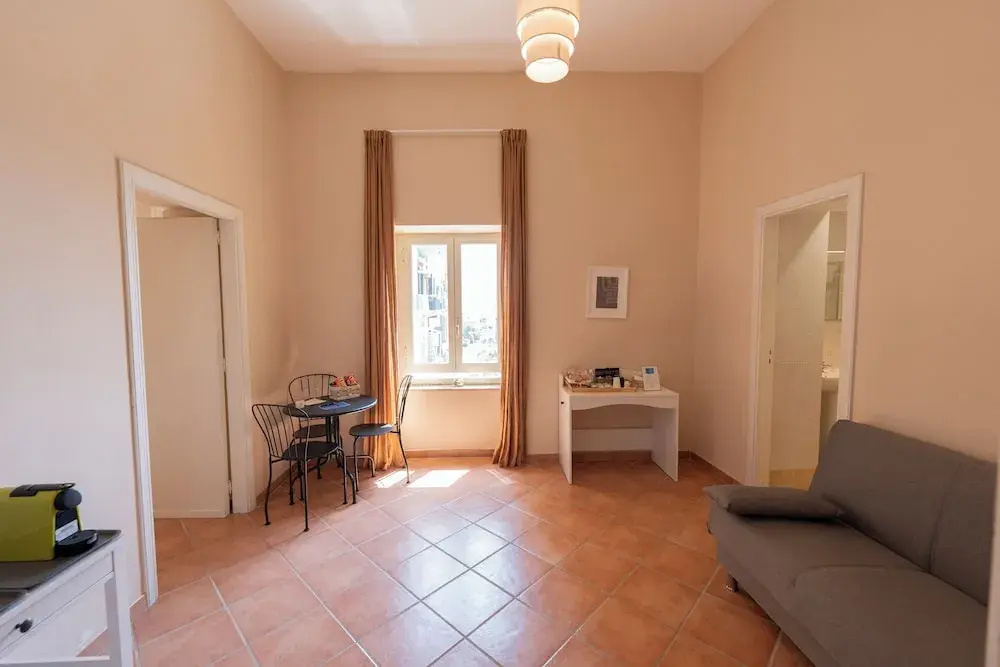 Comfort room