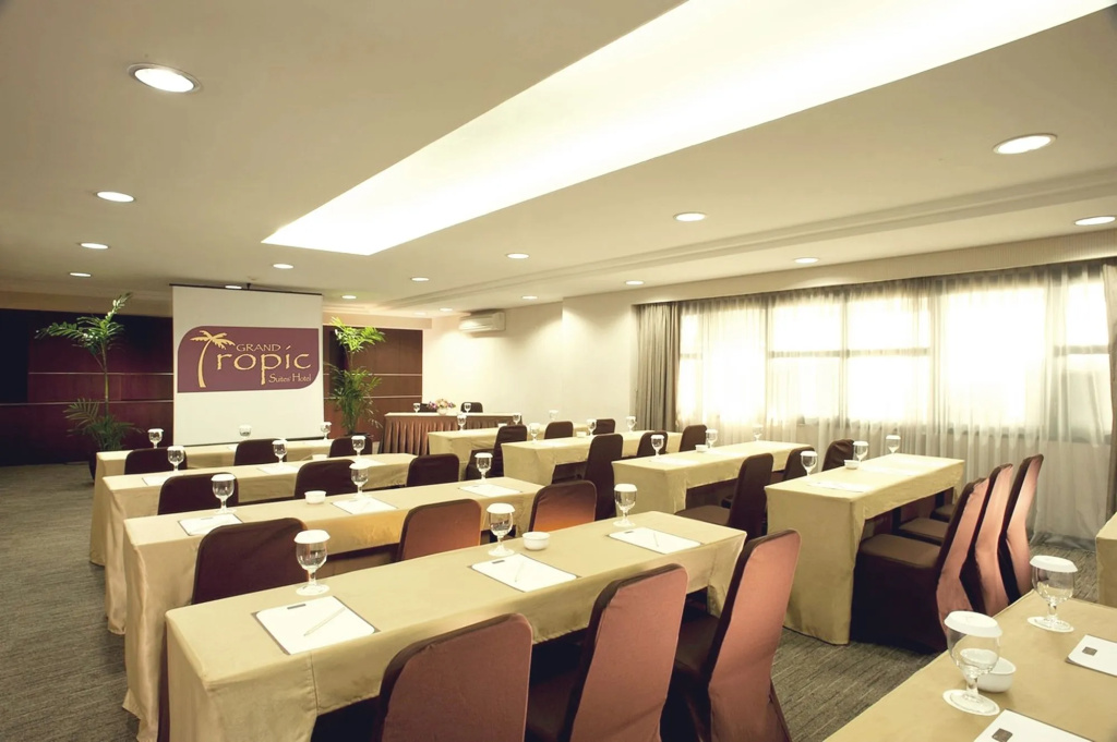 Grand Tropic Suites Hotel - Général