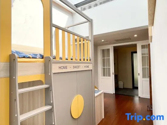 Double Family Villa (full double bed)