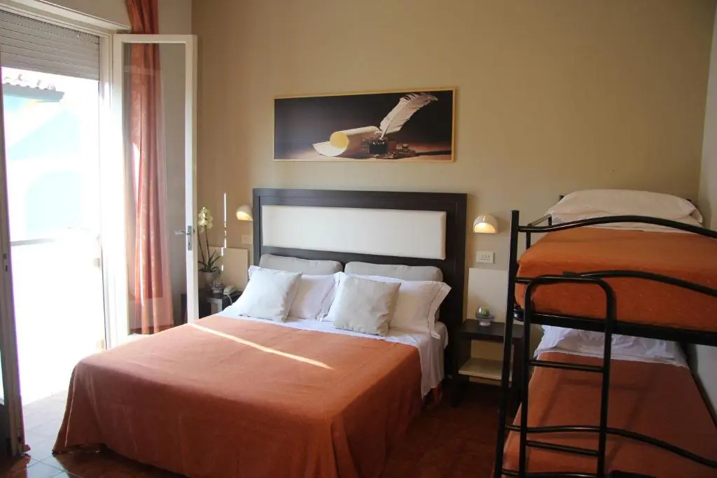 Amare Beach Hotel - Chambres