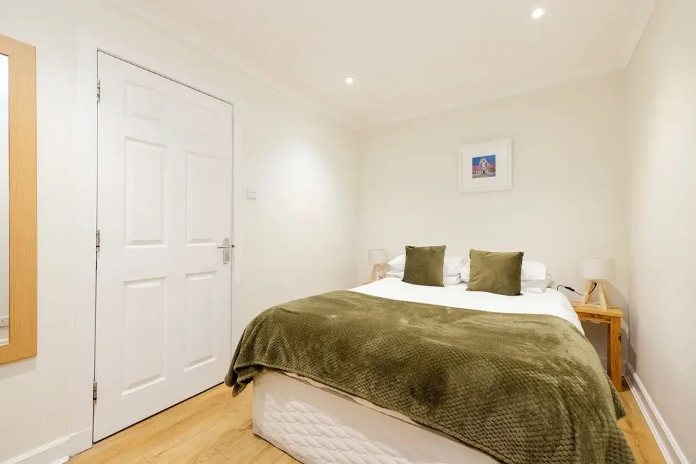 JOIVY Gorgeous Flat Near Edinburgh Castle W/ Parking