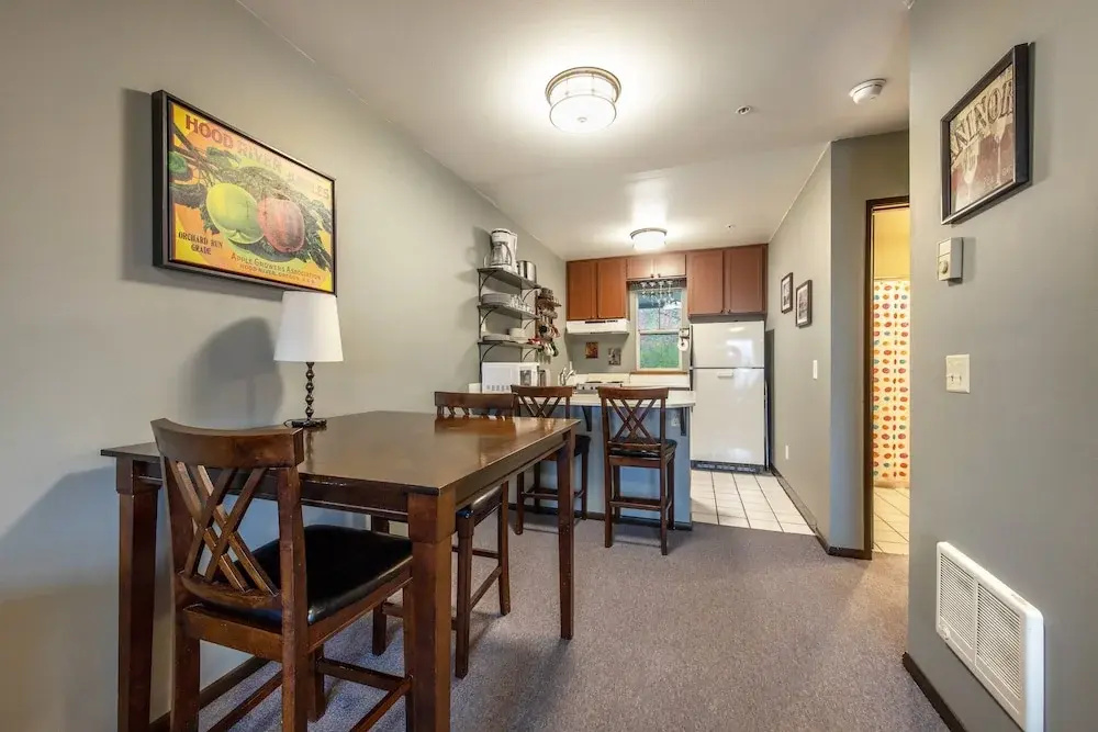 18 Lodge 1 Bedroom Condo
