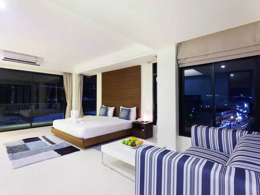 Deluxe Quadruple room (full double bed)