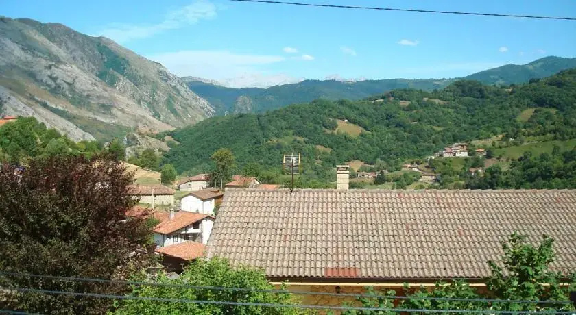 Casa de Aldea El Sebargu