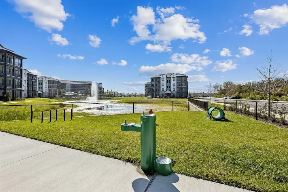 Landing Apartments near Sun City Center and Riverview