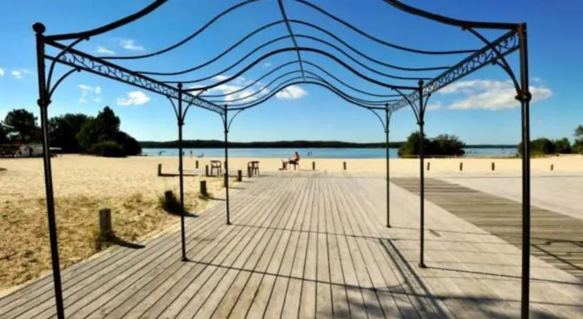 Beach & Waterfront