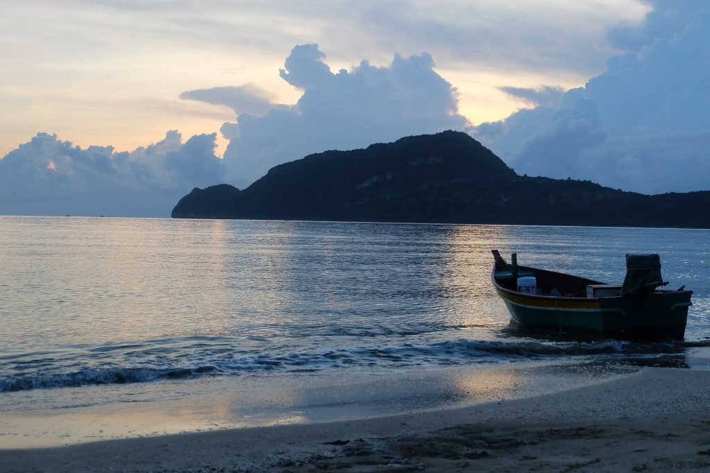 Beach & Waterfront