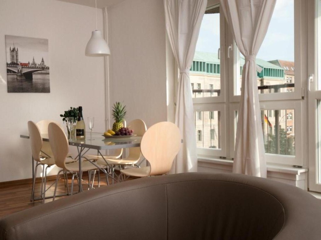Отель Apartments am Brandenburger Tor в Берлине