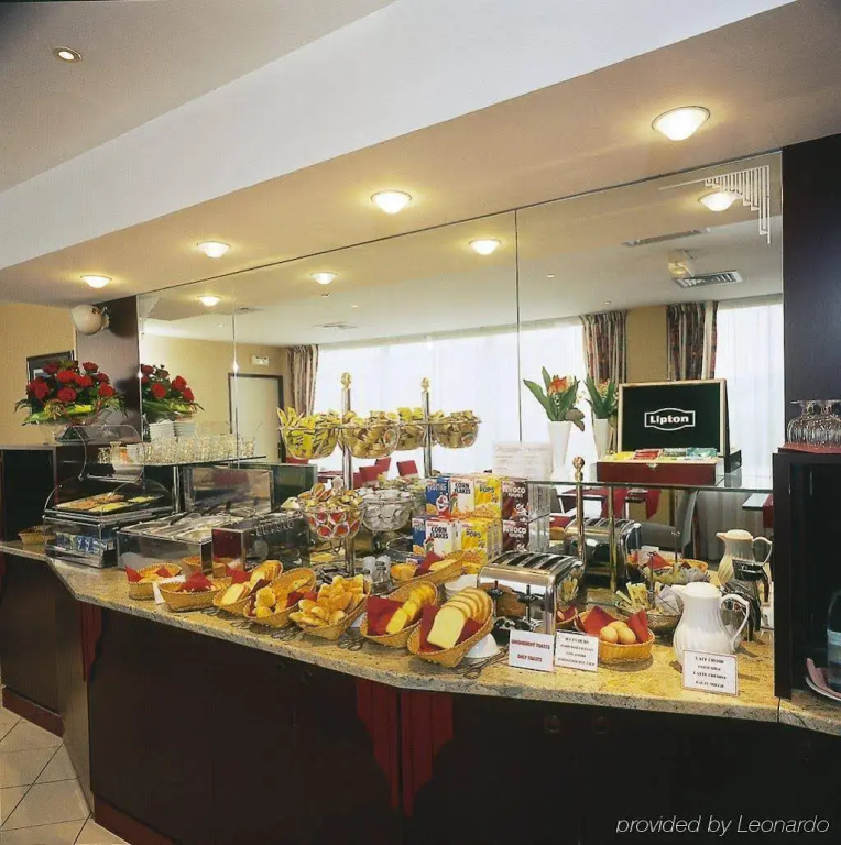 Hotel photo 13